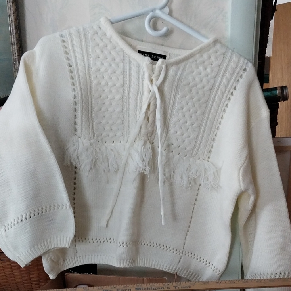 Chic Cream Sweater with Textured Design